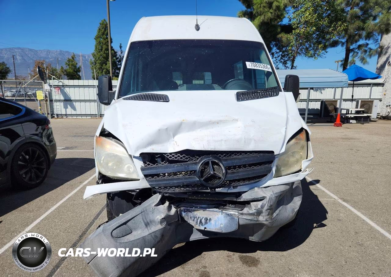 2010 Mercedes-Benz Sprinter 2500 VIN:WD3PE7CC6A5485631 - 5
