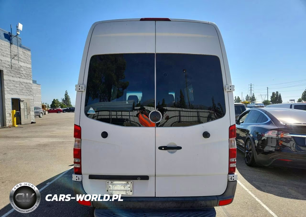 2010 Mercedes-Benz Sprinter 2500 VIN:WD3PE7CC6A5485631 - 6