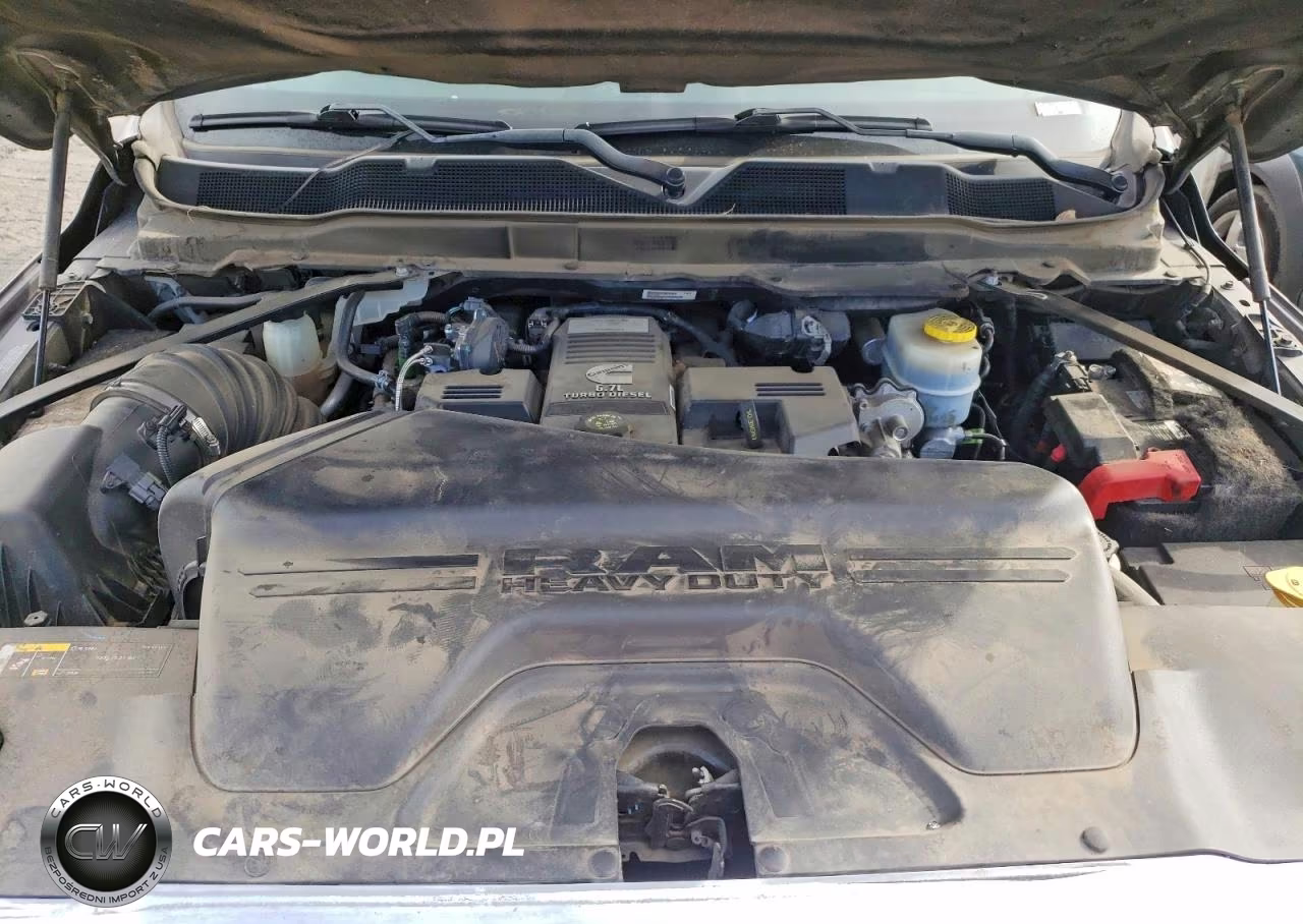 2021 Ram 2500 Laramie VIN:3C6UR5FL5MG675812 - 11