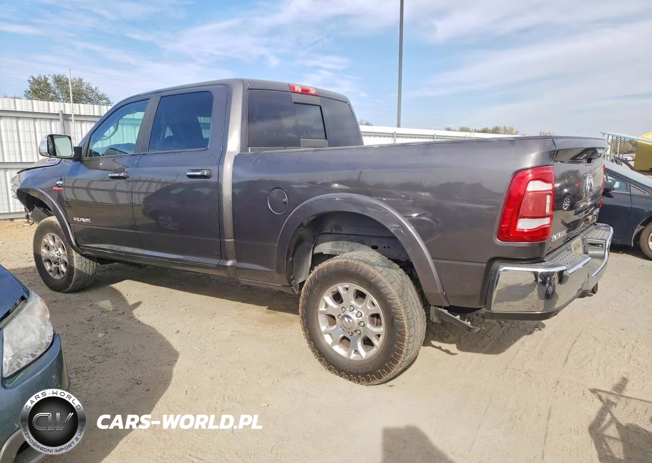 2021 Ram 2500 Laramie VIN:3C6UR5FL5MG675812 - 2