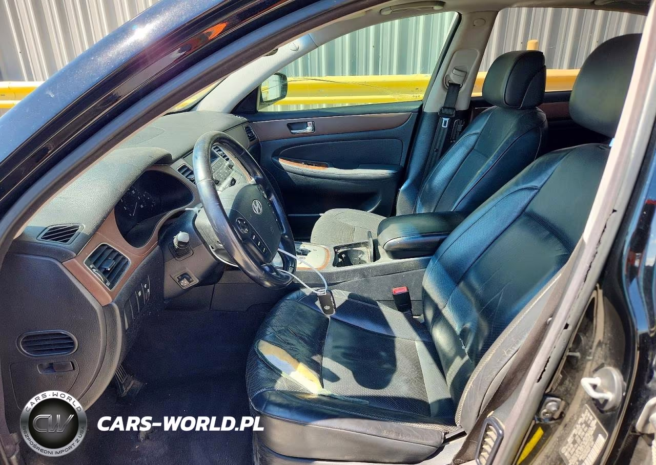 2009 Hyundai Genesis 3.8 VIN:KMHGC46E99U017557 - 7