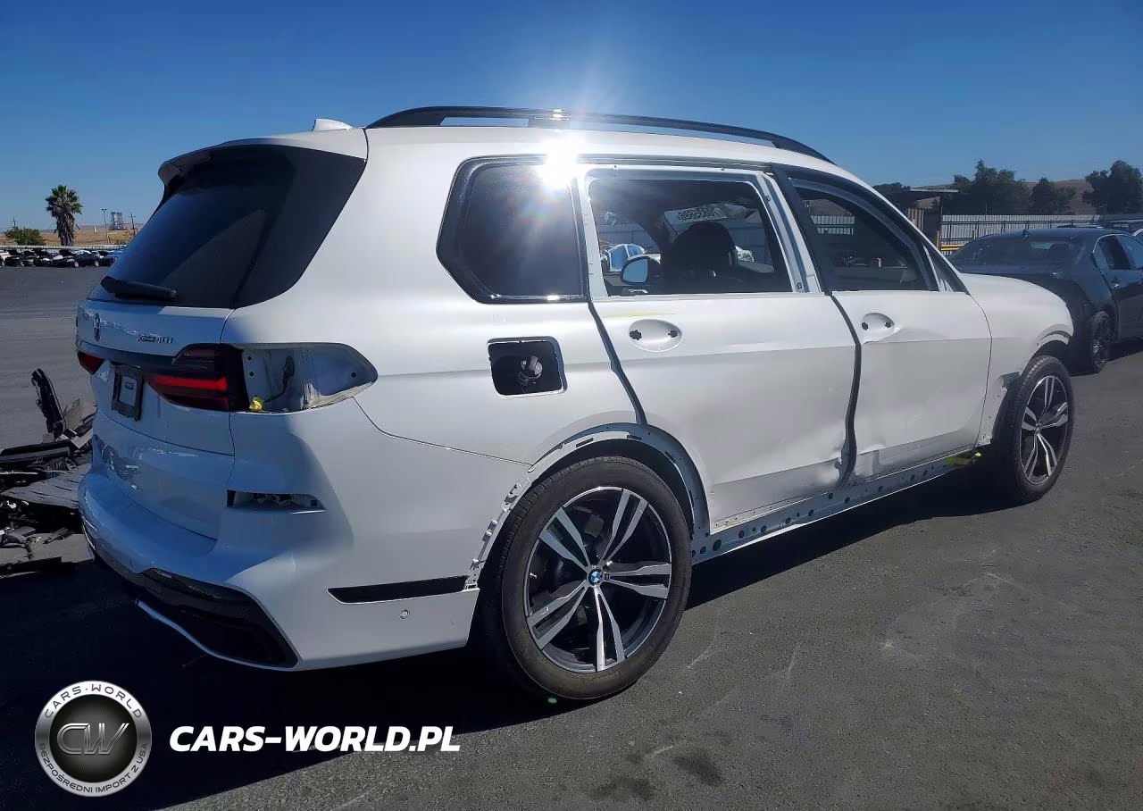 2022 BMW X7 xDrive40I VIN:5UXCW2C09N9L17781 - 3