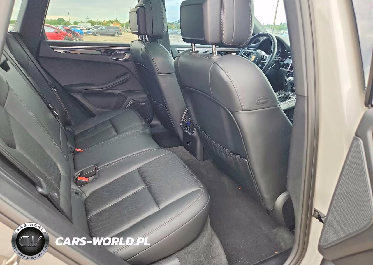 2020 Porsche Macan S VIN:WP1AB2A50LLB36246 - 11