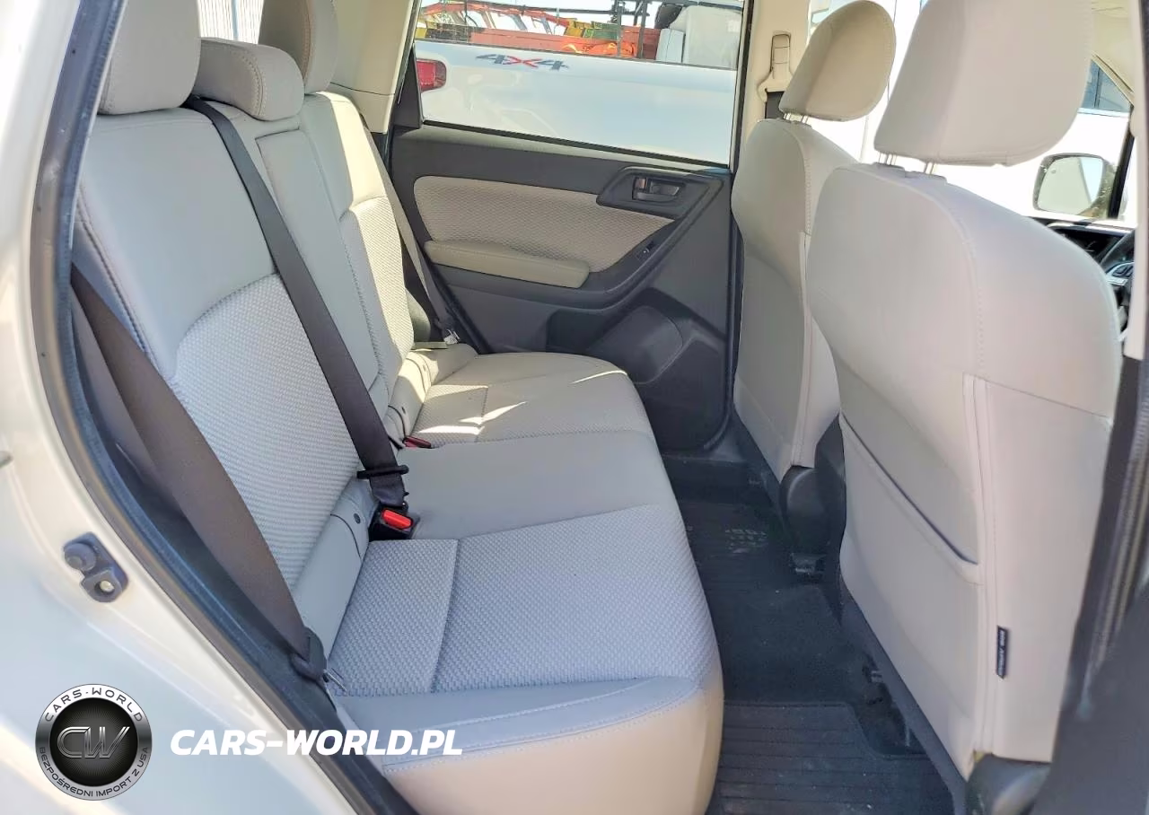 2018 Subaru Forester 2.5I Premium VIN:JF2SJAEC9JH557993 - 11