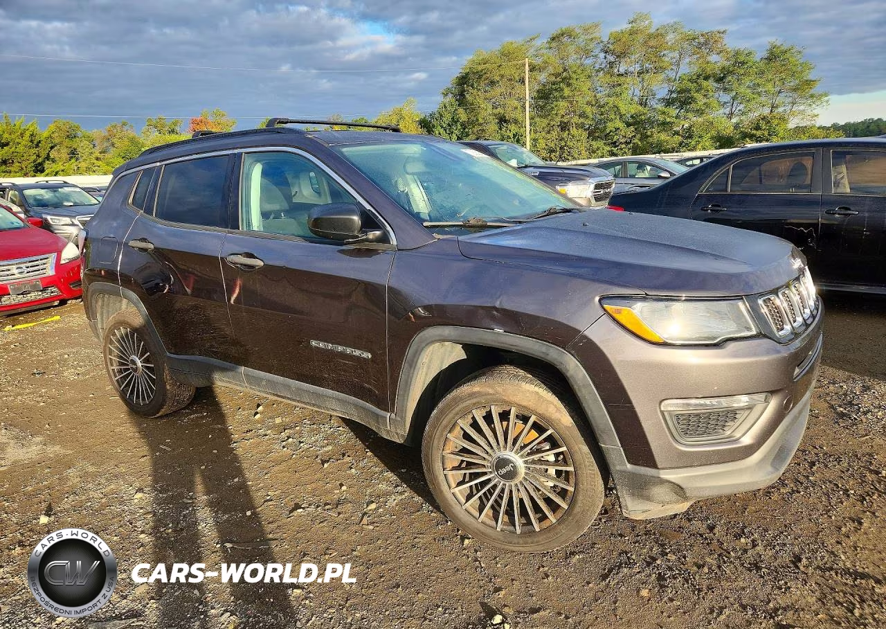 2019 Jeep Compass Sport VIN:3C4NJDAB2KT703244 - 4