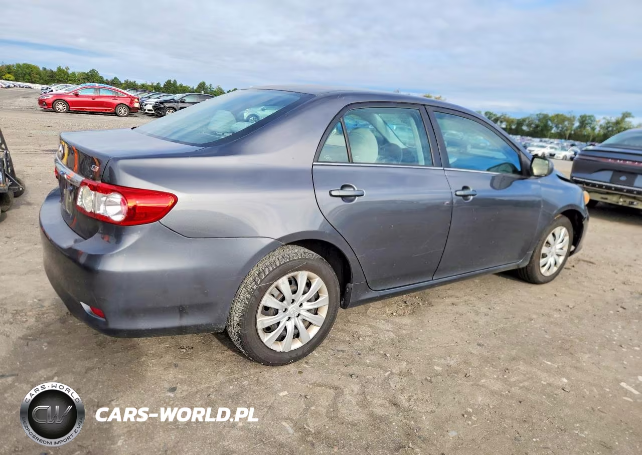 2013 Toyota Coralla Le VIN:2T1BU4EE6DC992746 - 3