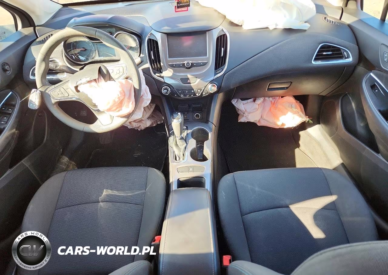 2017 Chevrolet Cruze Lt VIN:1G1BE5SM0H7232701 - 8