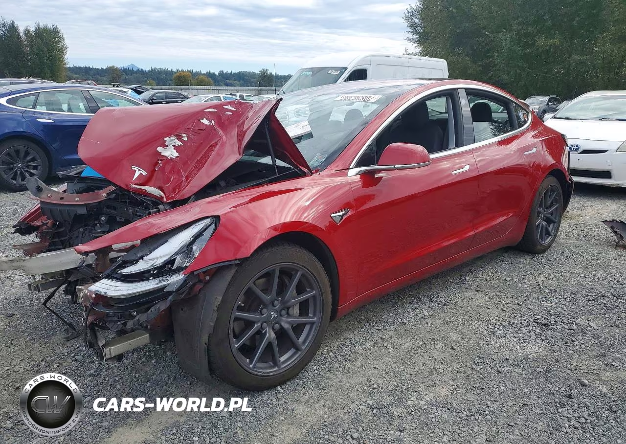 2018 Tesla Model 3 – zdjęcie 1 z 13