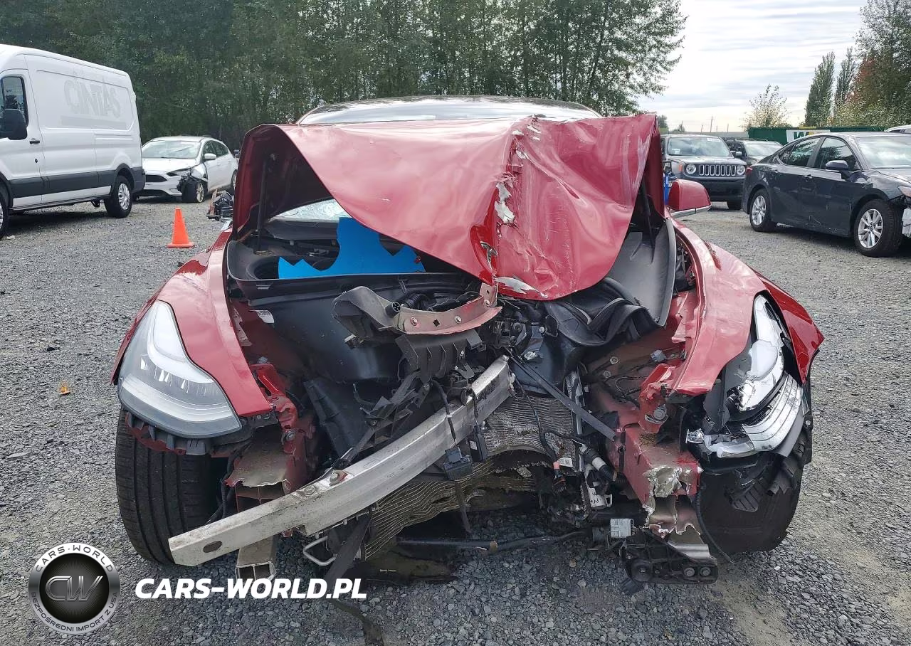 2018 Tesla Model 3 VIN:5YJ3E1EB4JF104640 - 5