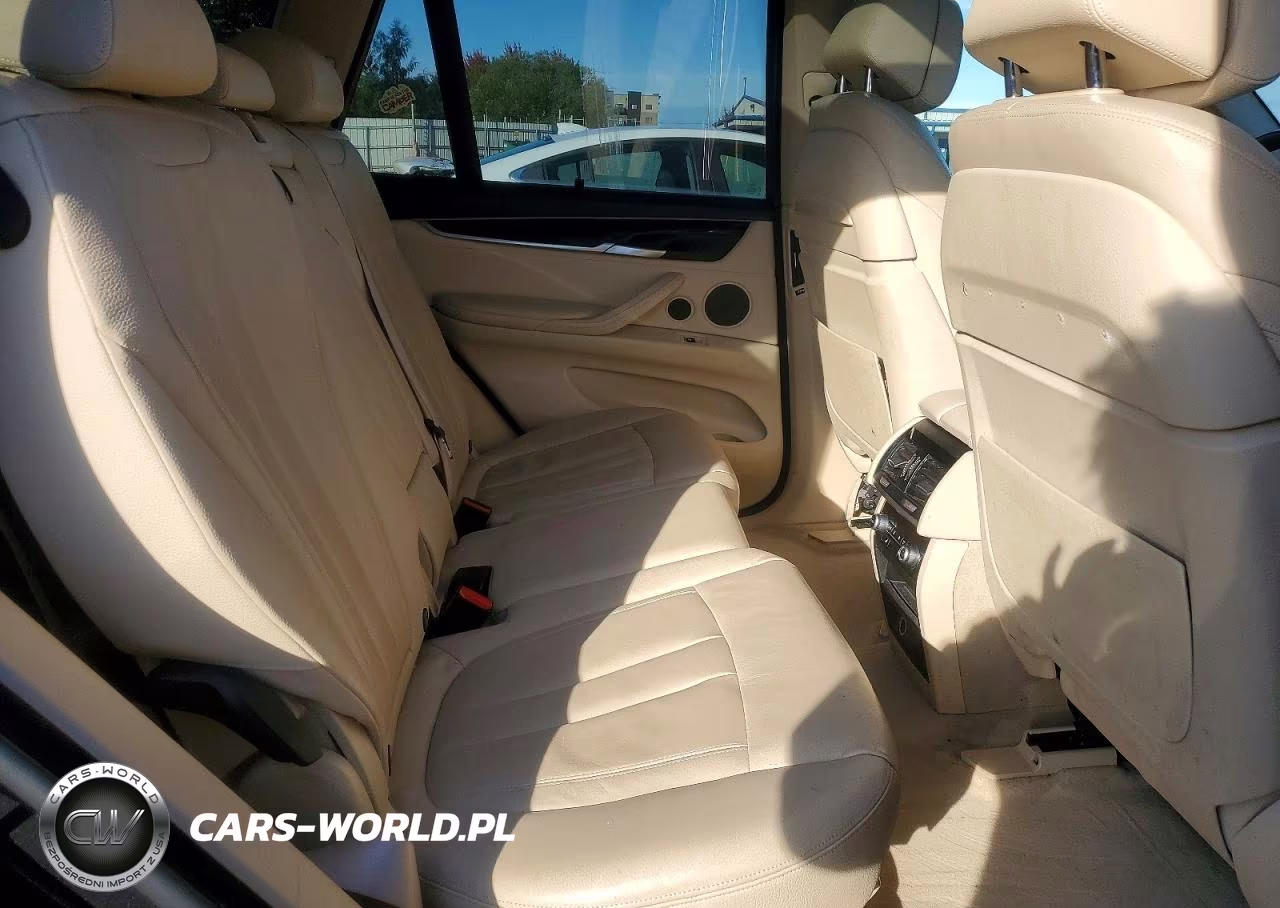 2015 BMW X5 xDrive35I VIN:5UXKR0C52F0K71820 - 11