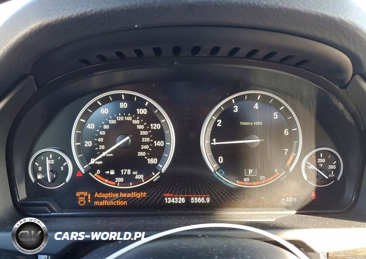 2015 BMW X5 xDrive35I VIN:5UXKR0C52F0K71820 - 9