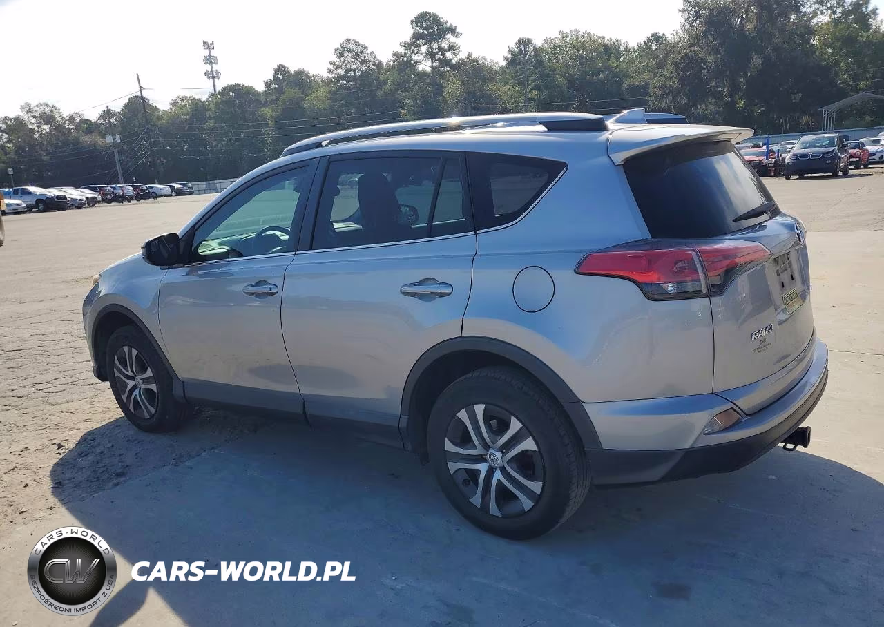 2018 Toyota Rav4 Le VIN:2T3ZFREV4JW460158 - 2
