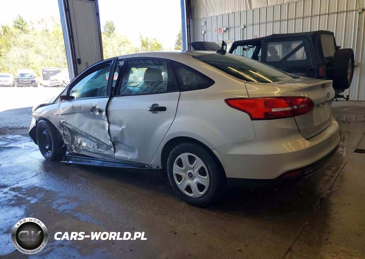 2016 Ford Focus S VIN:1FADP3E2XGL203405 - 2