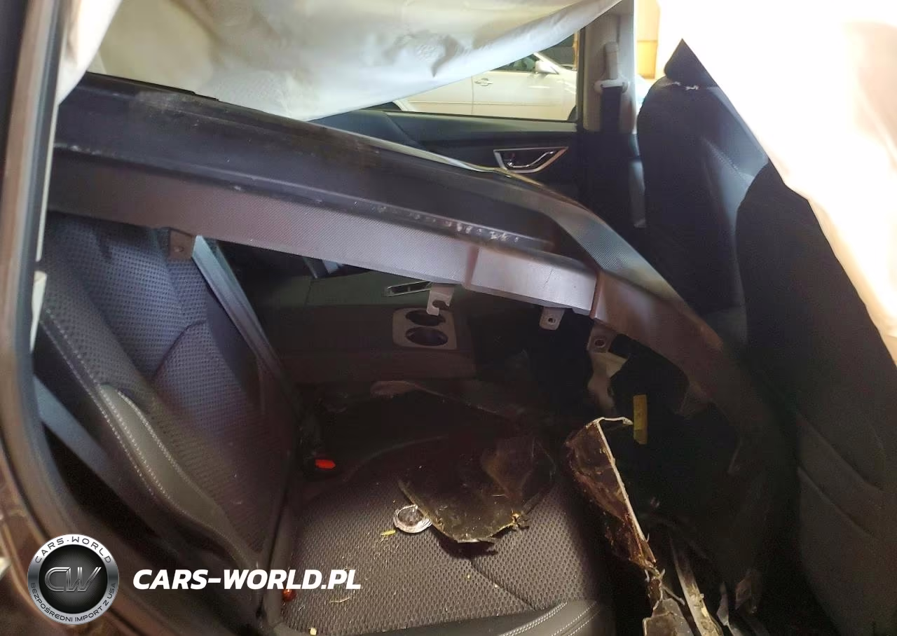 2020 Subaru Forester Premium VIN:JF2SKAJC2LH445560 - 11