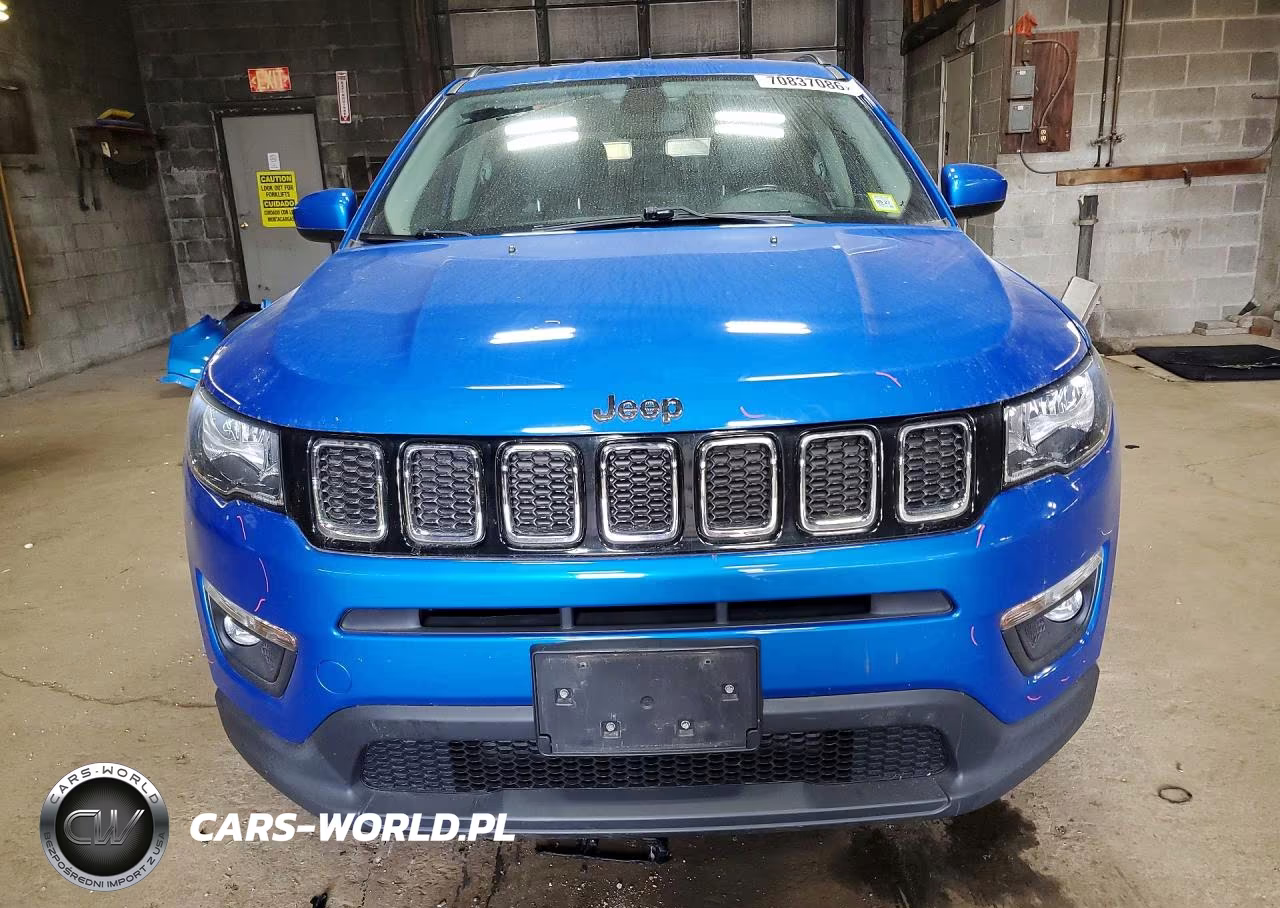 2019 Jeep Compass Latitude VIN:3C4NJDBB7KT829100 - 5
