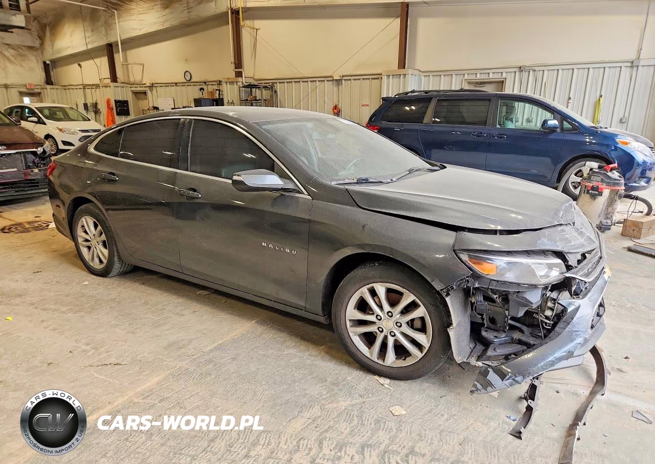 2017 Chevrolet Malibu Lt VIN:1G1ZE5ST3HF209859 - 4