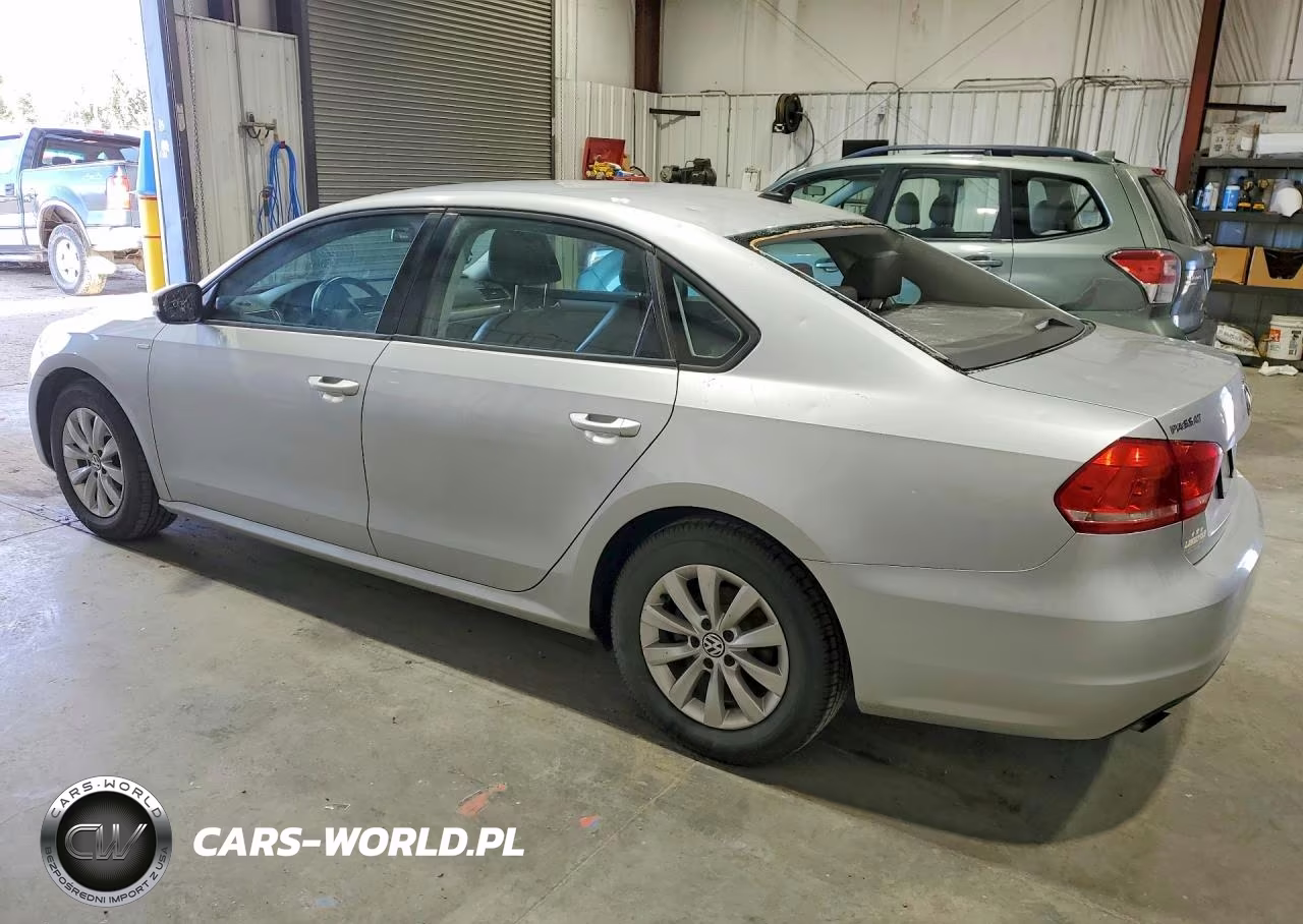 2015 Volkswagen Passat S VIN:1VWAT7A37FC099904 - 2