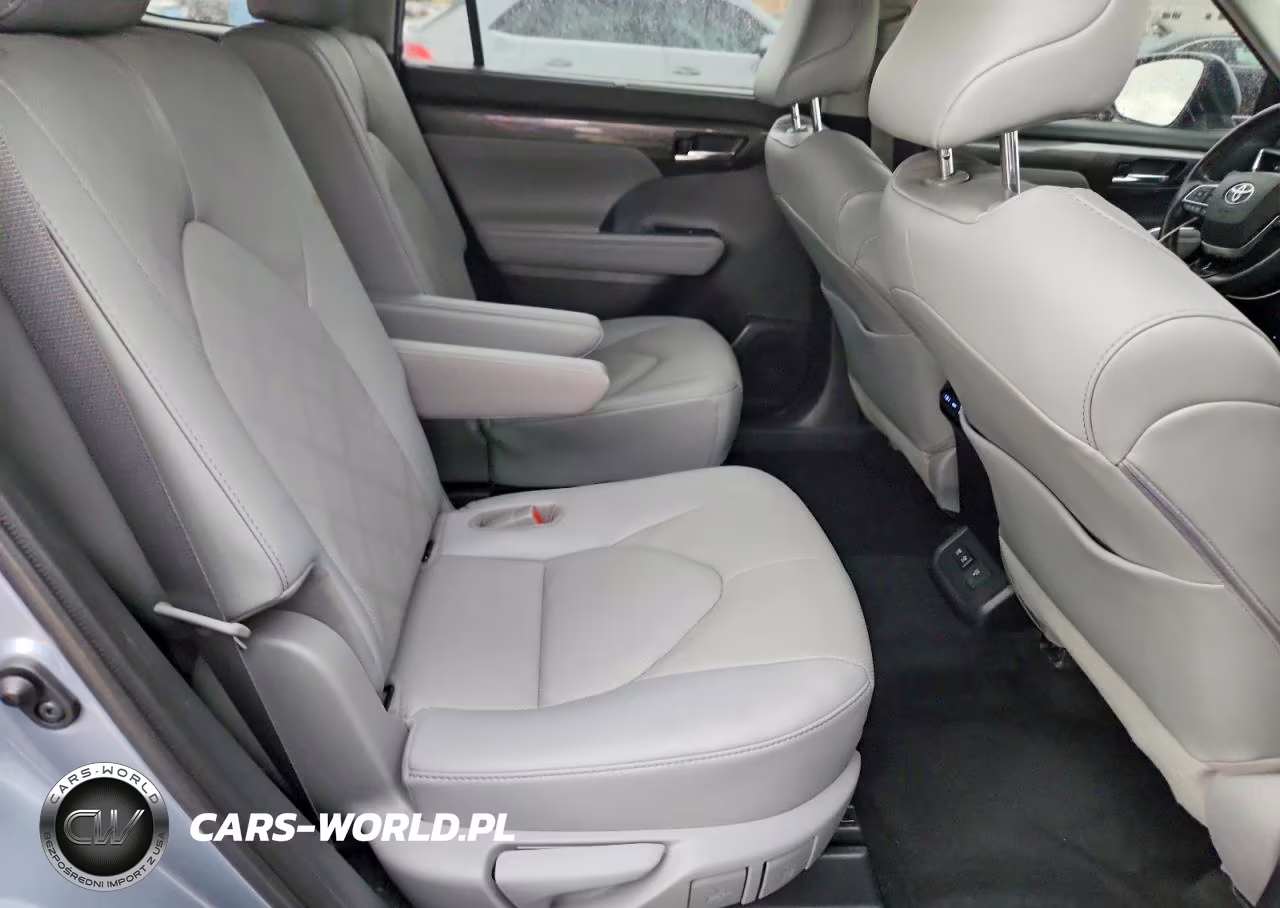 2021 Toyota Highlander Platinum VIN:5TDFZRBH7MS078897 - 10