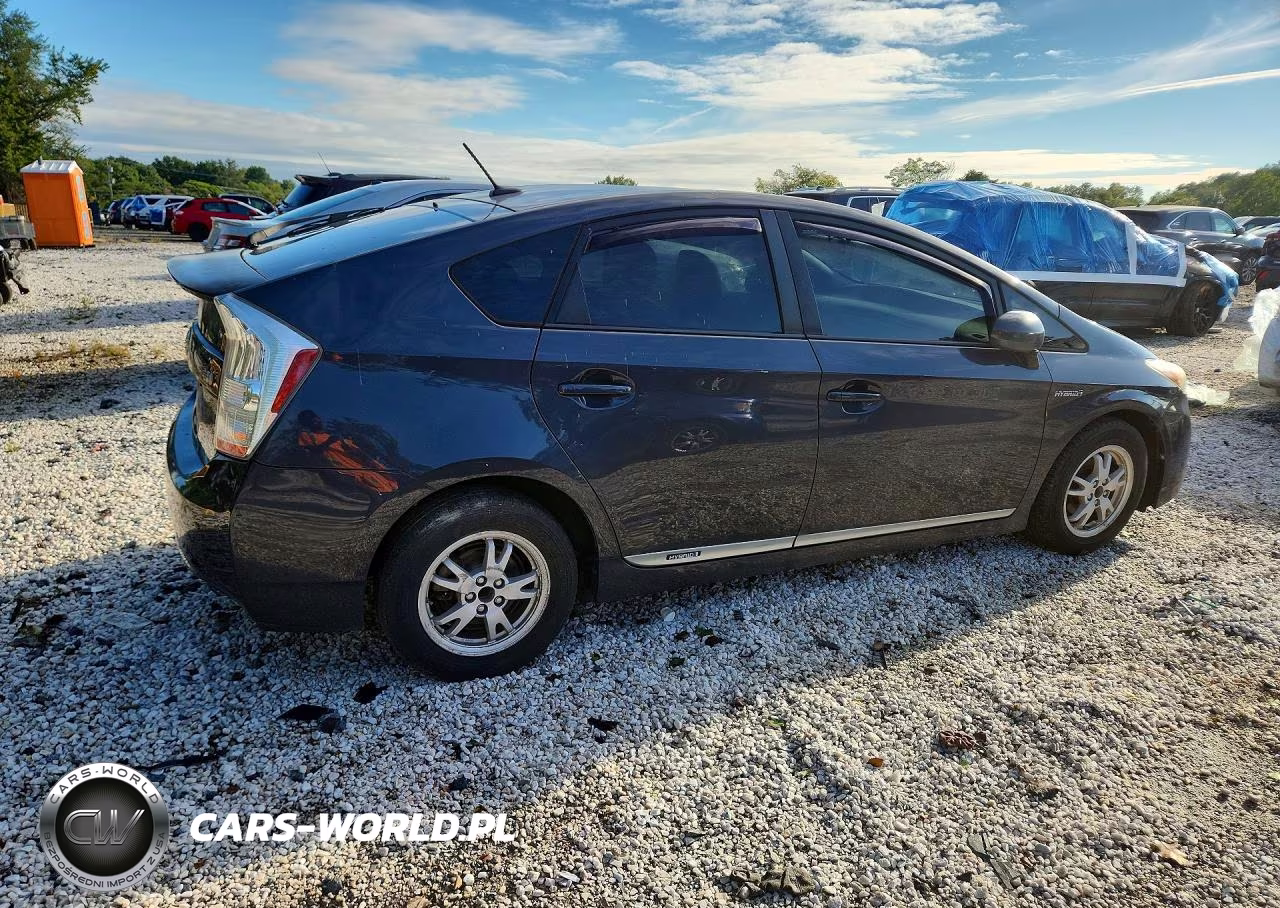 2011 Toyota Prius Three VIN:JTDKN3DU5B1393029 - 3