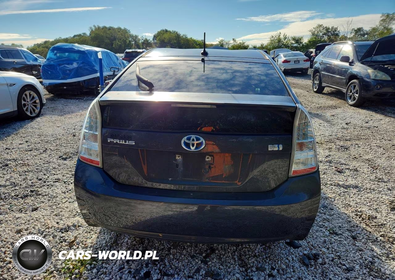 2011 Toyota Prius Three VIN:JTDKN3DU5B1393029 - 6