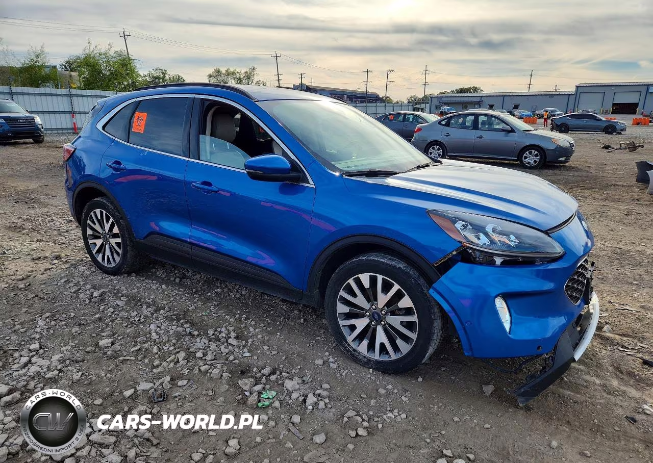 2020 Ford Escape Titanium VIN:1FMCU9J97LUB15335 - 4