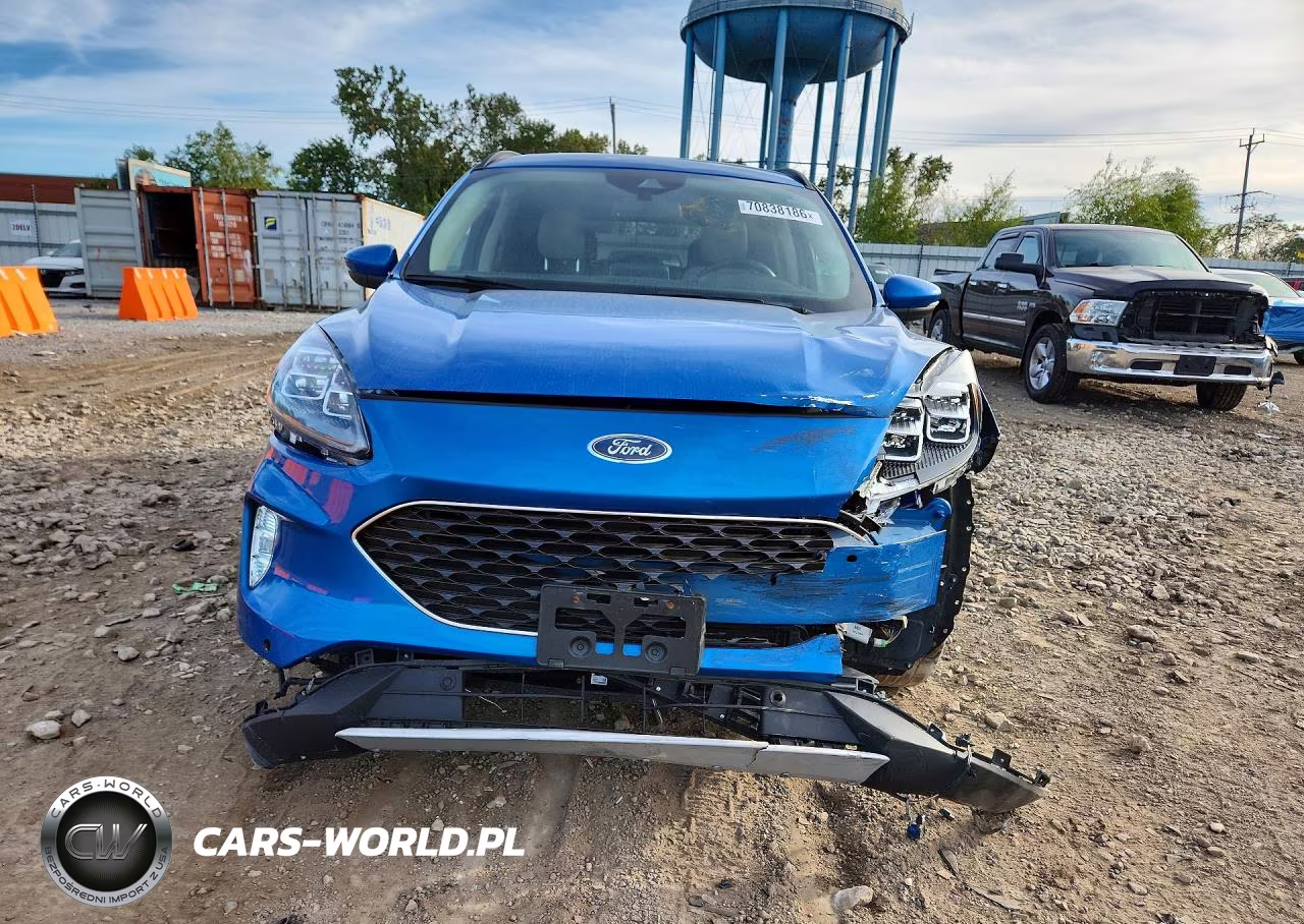 2020 Ford Escape Titanium VIN:1FMCU9J97LUB15335 - 5