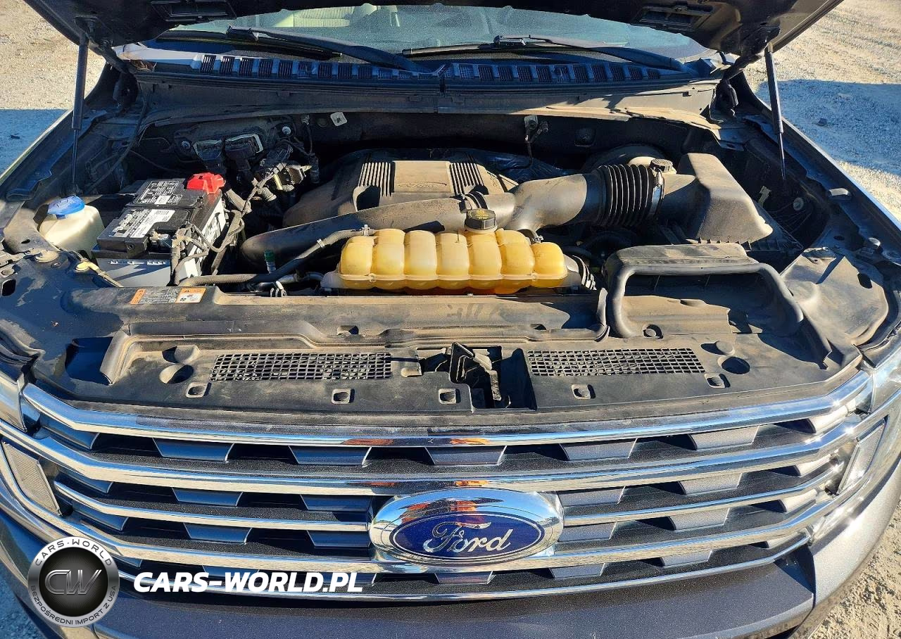 2019 Ford Expedition Xlt VIN:1FMJU1HT4KEA21156 - 12