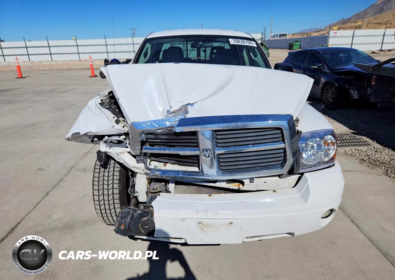 2007 Dodge Dakota Quad Slt VIN:1D7HW48N47S197557 - 5