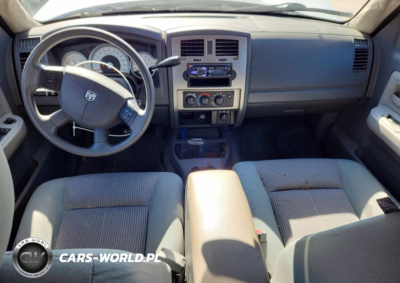 2007 Dodge Dakota Quad Slt VIN:1D7HW48N47S197557 - 8