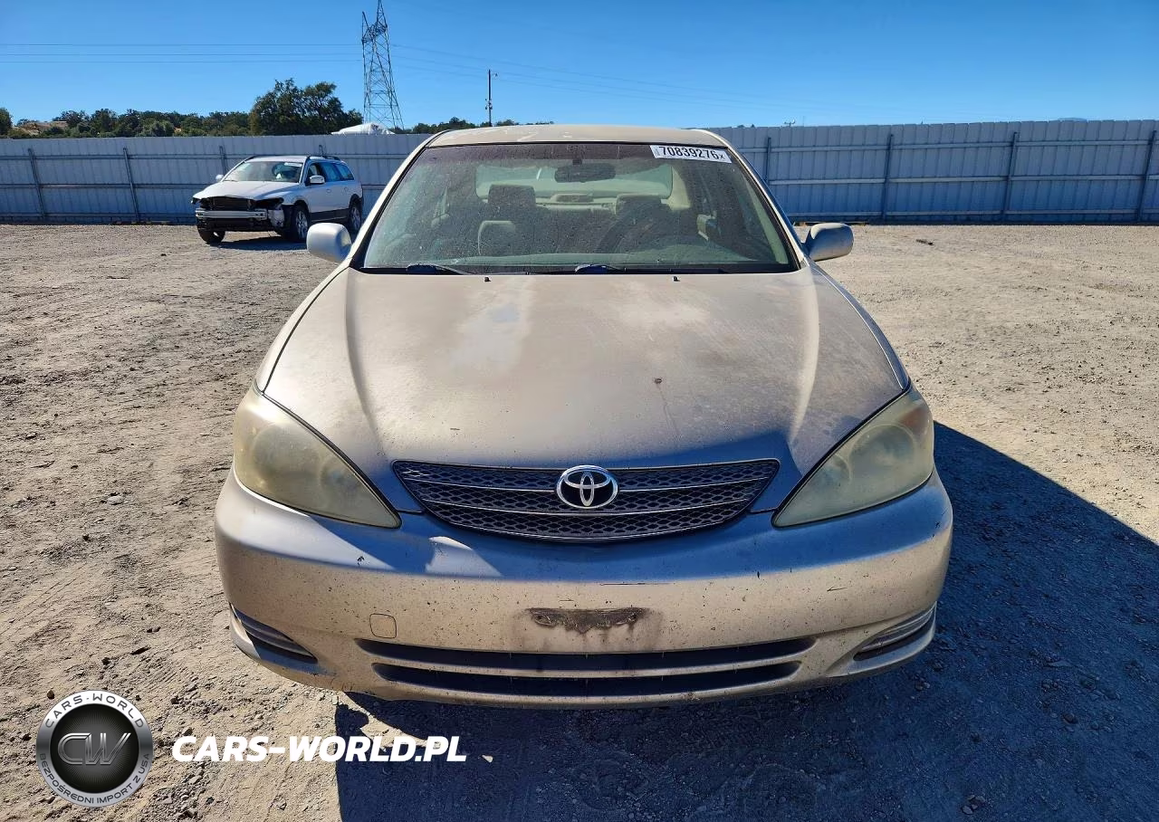 2003 Toyota Camry Le VIN:JTDBE32K930169299 - 5