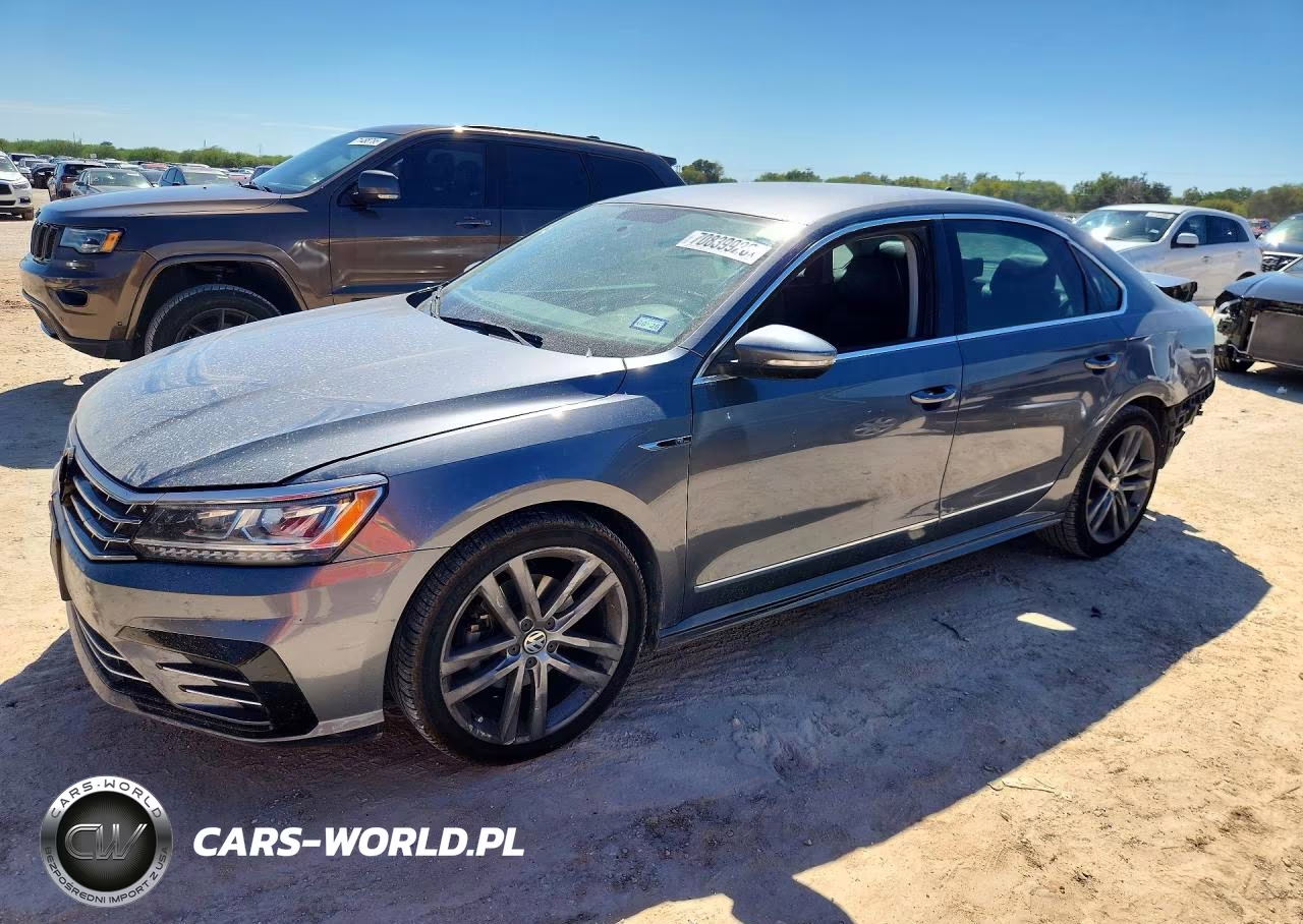 2017 Volkswagen Passat R-Line VIN:1VWDT7A33HC063238 - 1