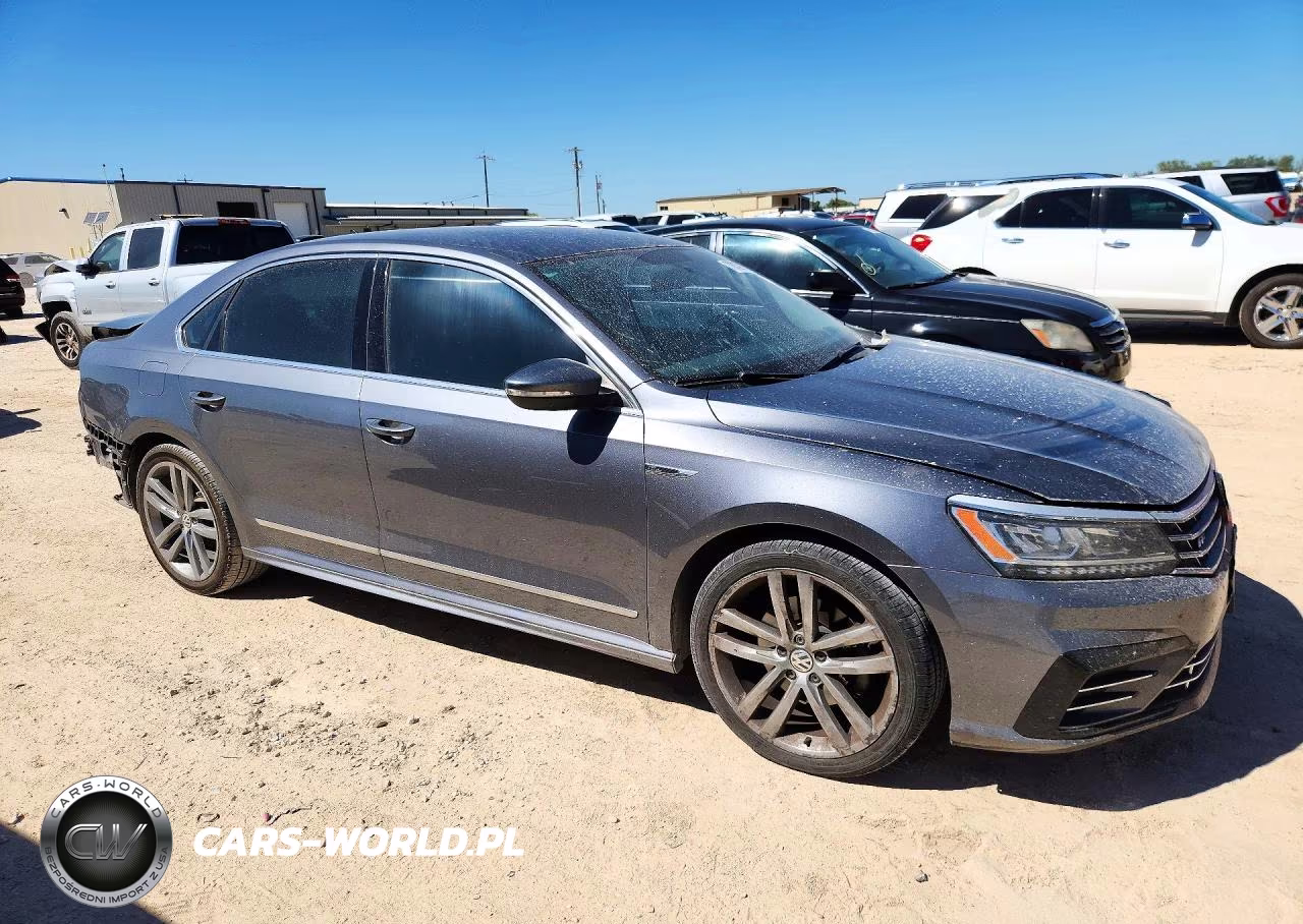 2017 Volkswagen Passat R-Line VIN:1VWDT7A33HC063238 - 4