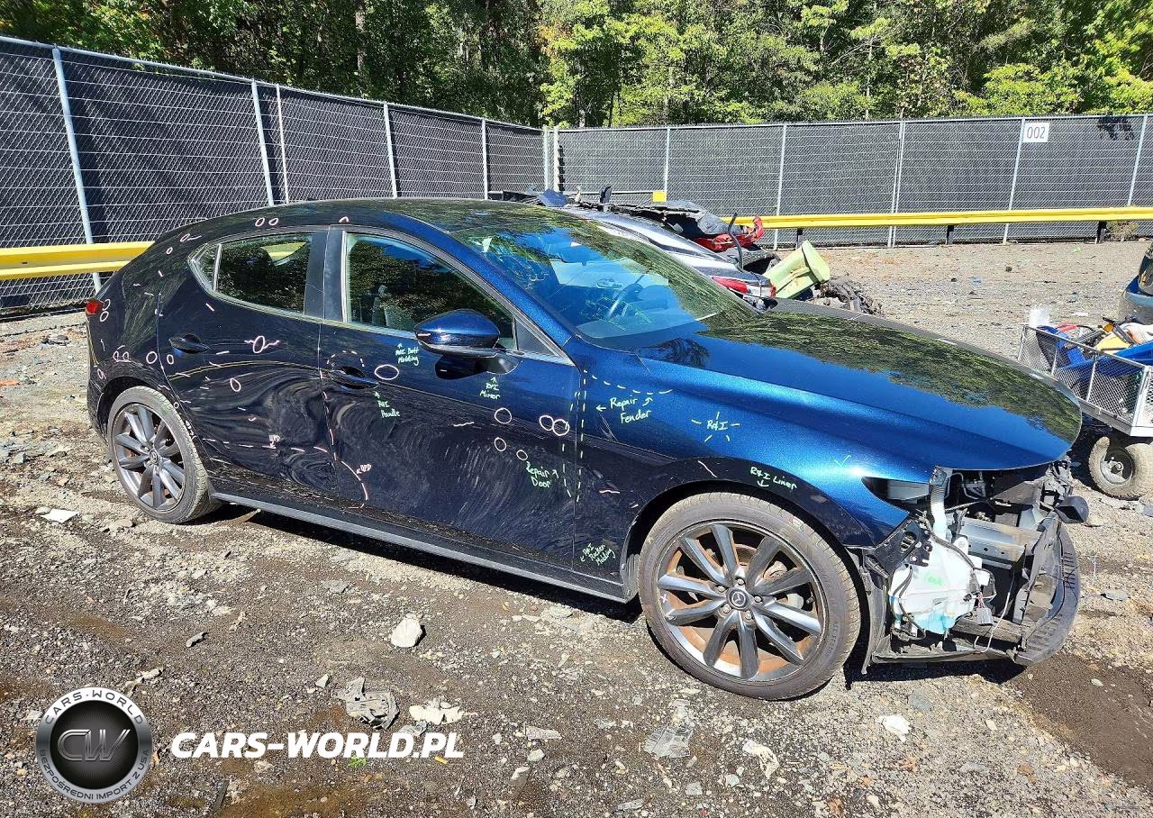 2019 Mazda 3 Preferred VIN:JM1BPAMM3K1118077 - 4