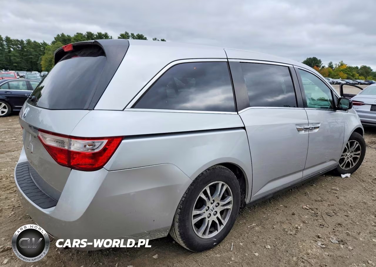 2013 Honda Odyssey Exl VIN:5FNRL5H65DB083985 - 3