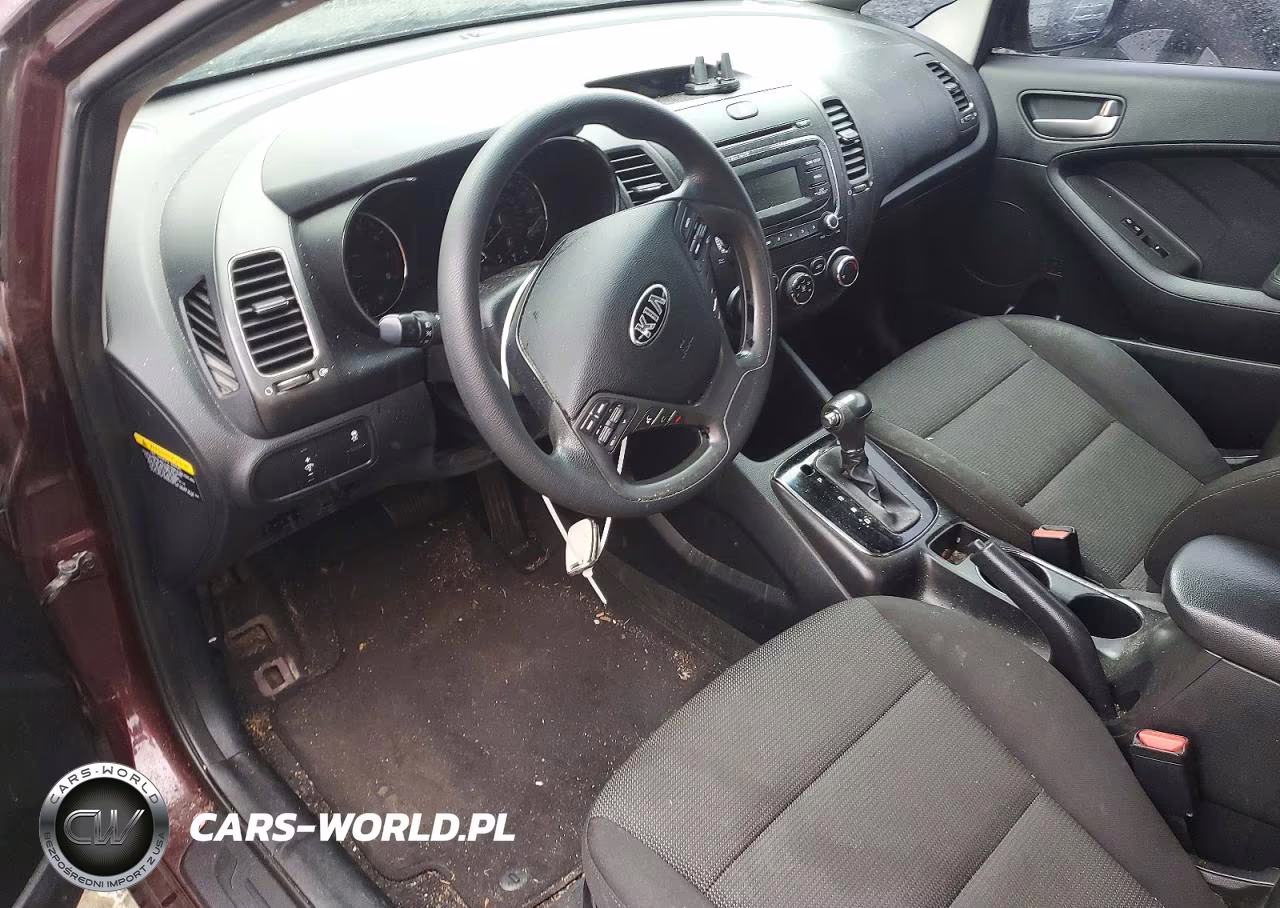2018 Kia Forte Lx VIN:3KPFK4A78JE232636 - 8