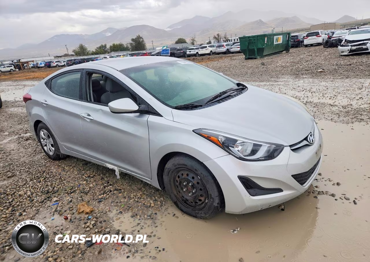 2016 Hyundai Elantra Se VIN:5NPDH4AE3GH702158 - 4