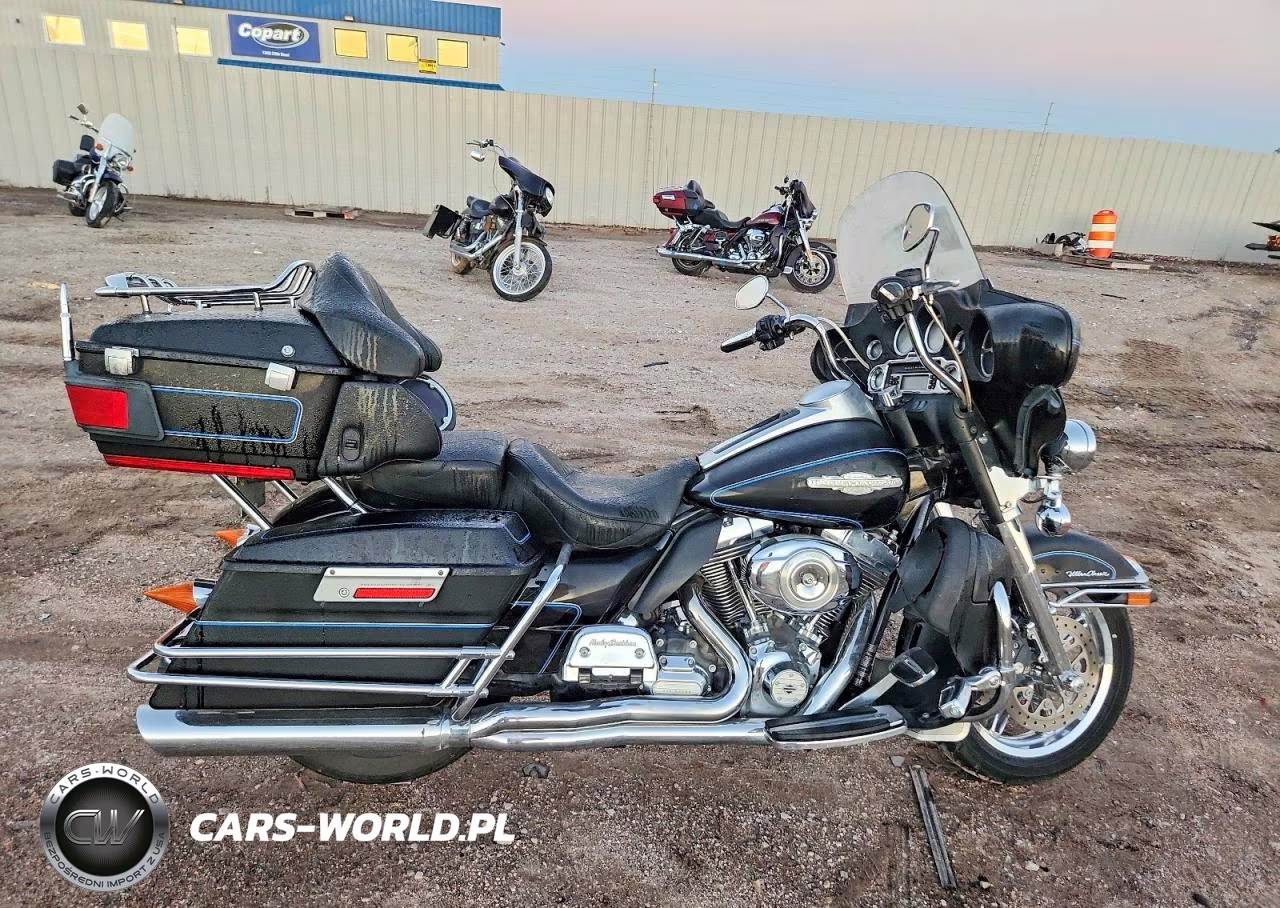 2012 Harley-Davidson Flhtcu Ultra Classic Electra Glide VIN:1HD1FLM10CB625402 - 1