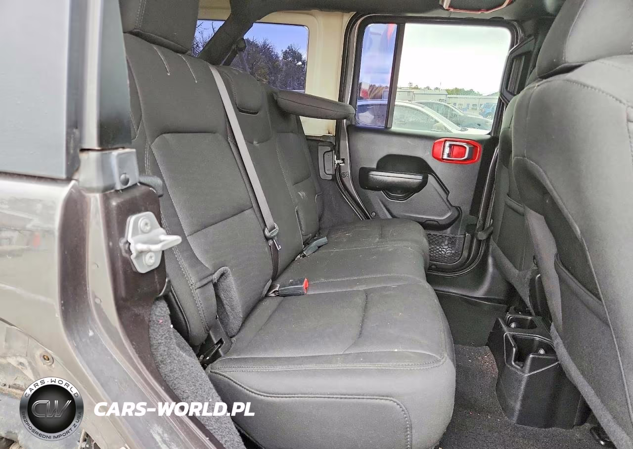 2020 Jeep Wrangler Unlimited Sport VIN:1C4HJXDN0LW105864 - 11