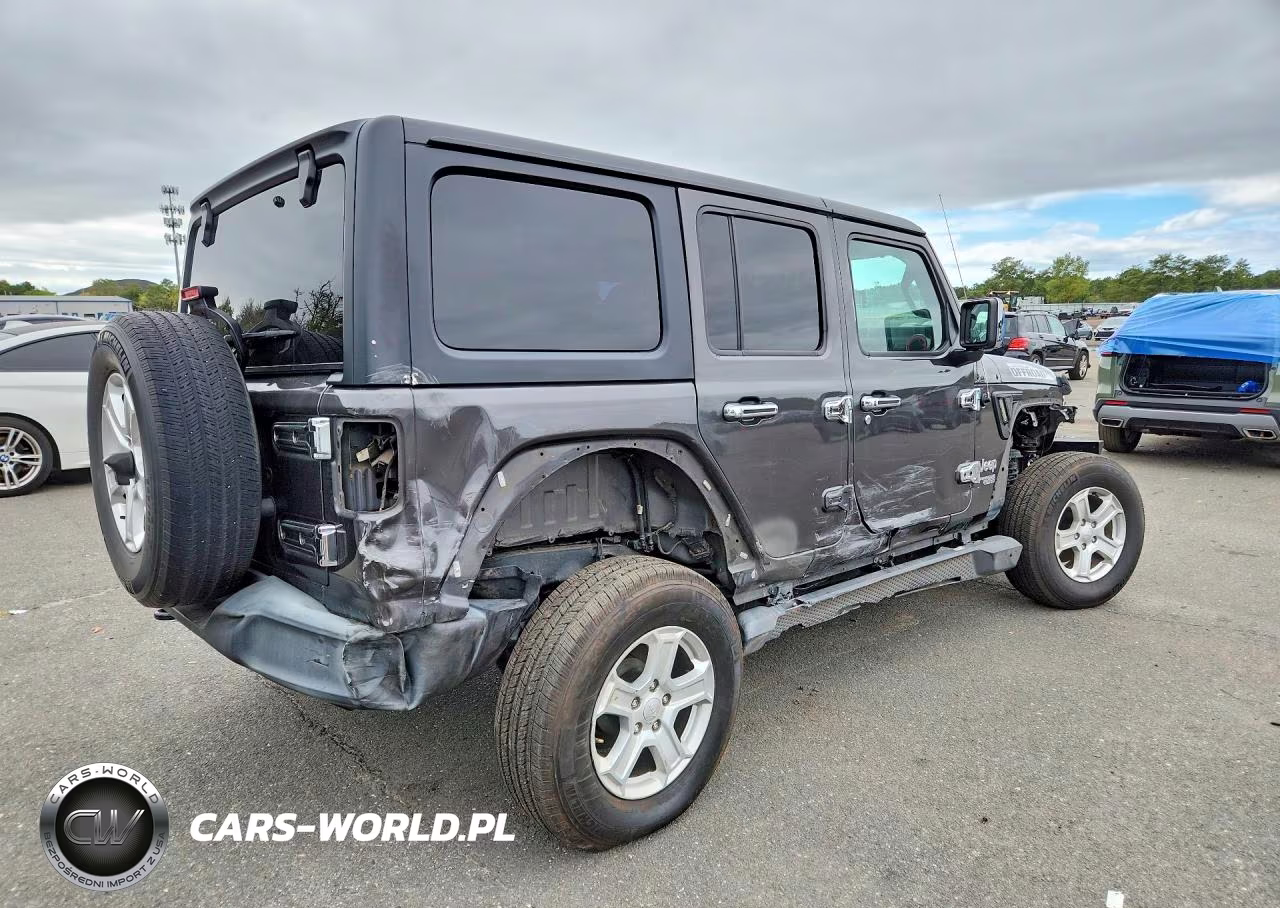 2020 Jeep Wrangler Unlimited Sport VIN:1C4HJXDN0LW105864 - 3