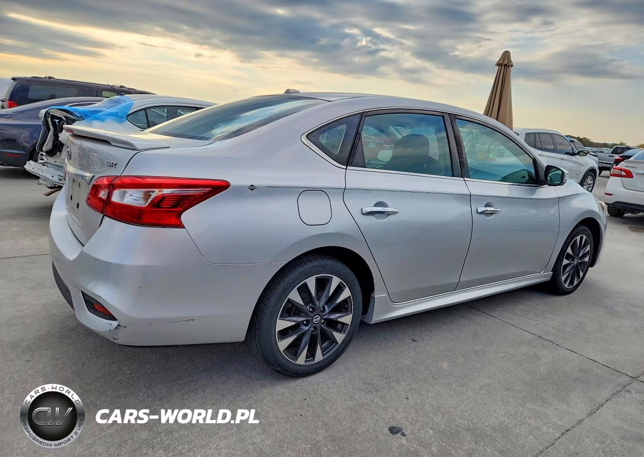 2017 Nissan Sentra Sr VIN:3N1AB7AP7HY344724 - 3