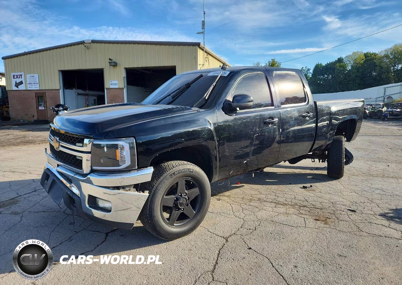 2013 Chevrolet Silverado K2500 Heavy Duty Ltz – zdjęcie 1 z 12