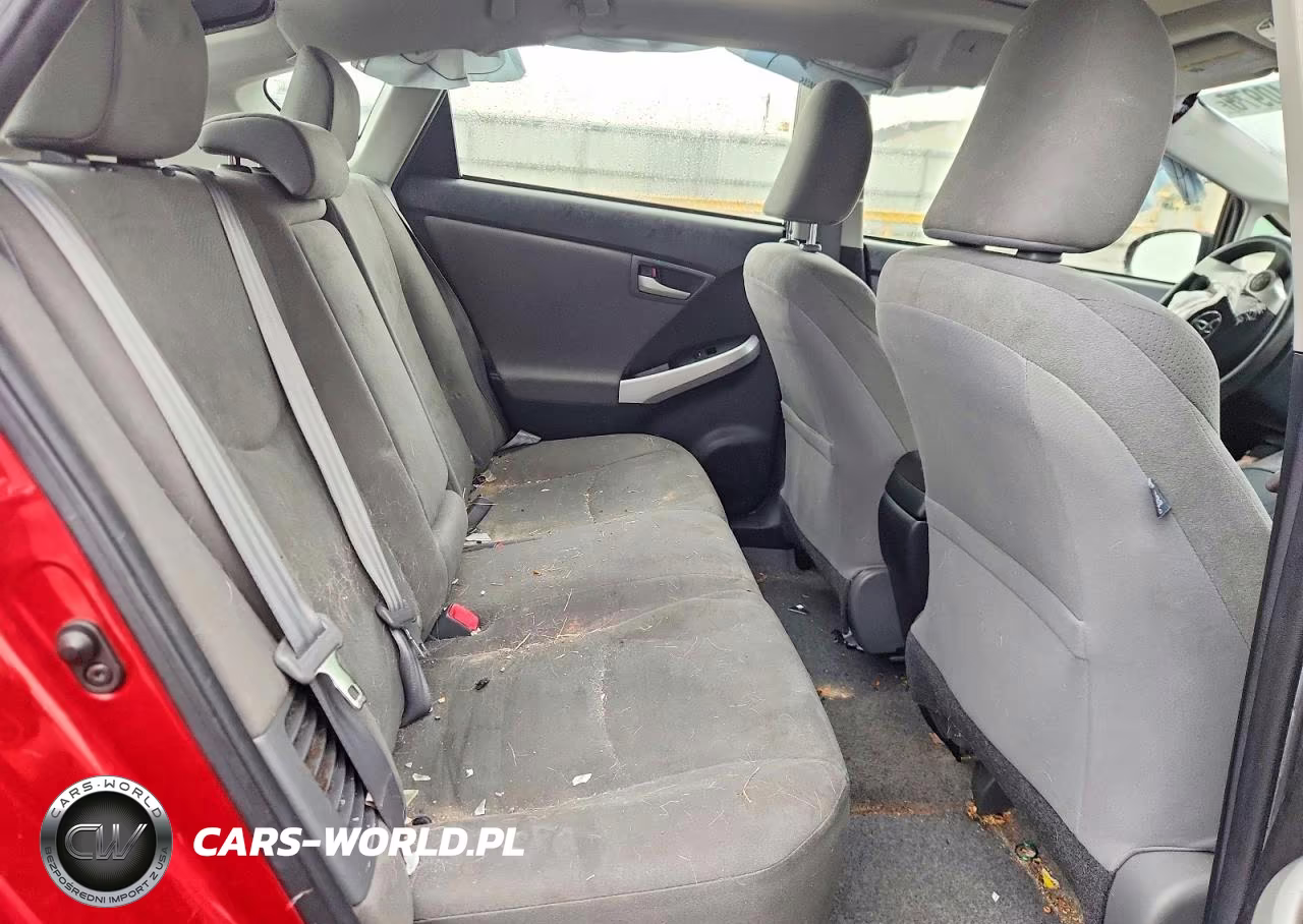 2014 Toyota Prius Three VIN:JTDKN3DU8E1743080 - 10
