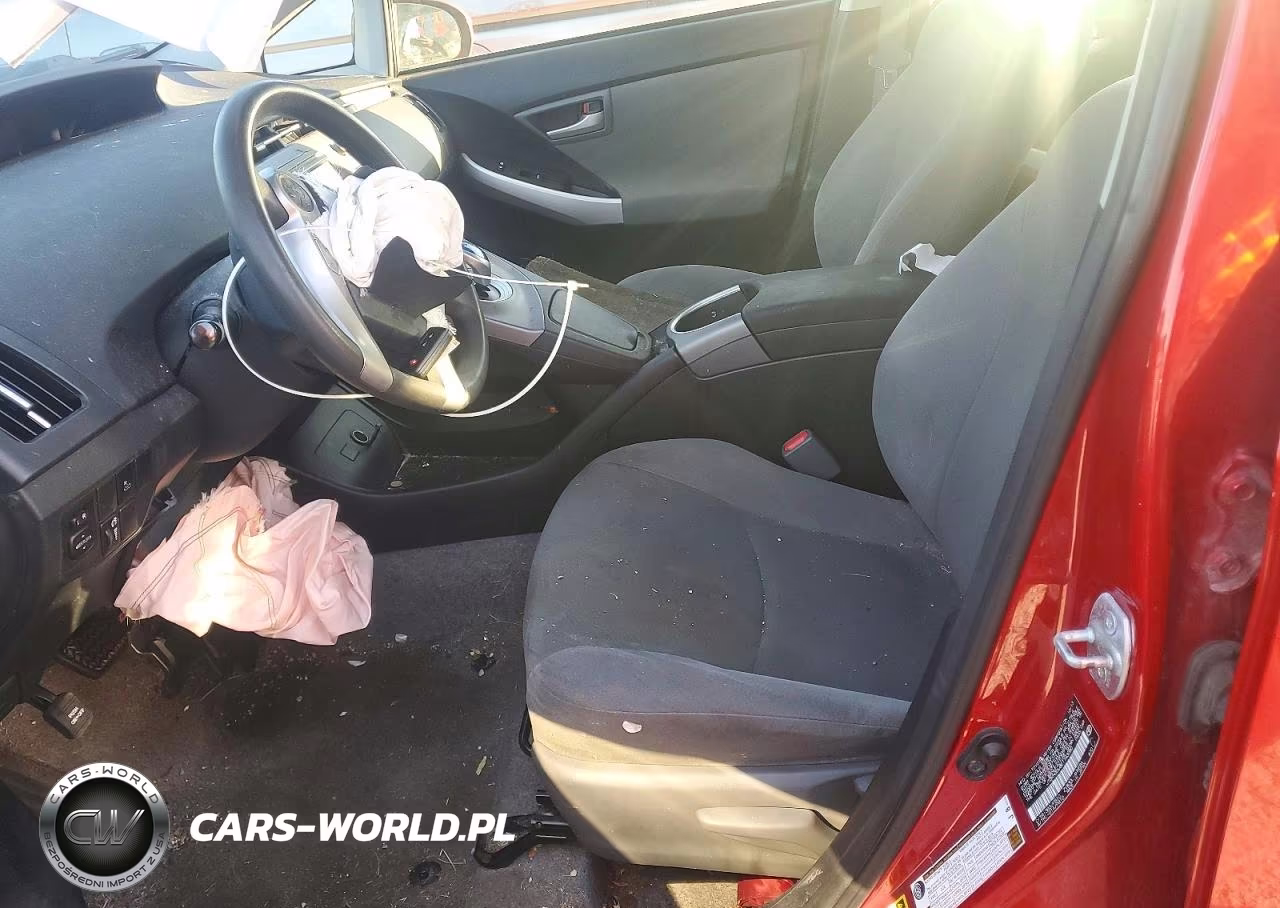 2014 Toyota Prius Three VIN:JTDKN3DU8E1743080 - 7