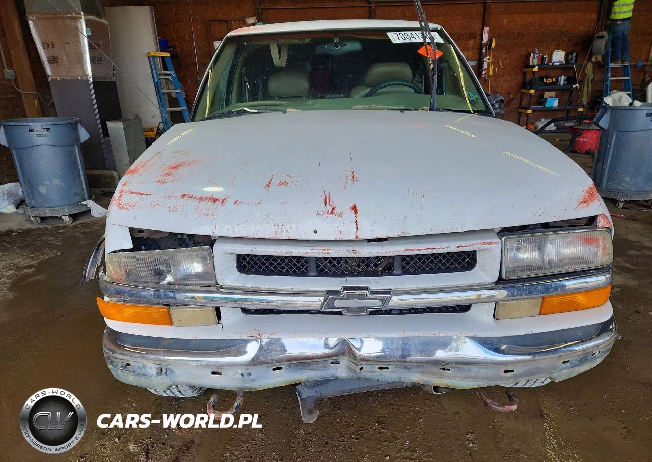 1998 Chevrolet Blazer VIN:1GNDT13W1W2143493 - 5