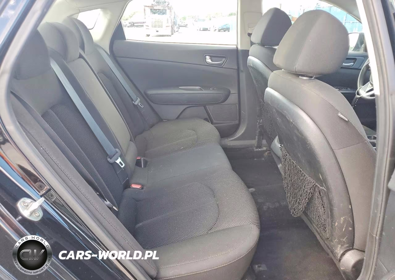 2019 Kia Optima Lx VIN:5XXGT4L39KG313262 - 10