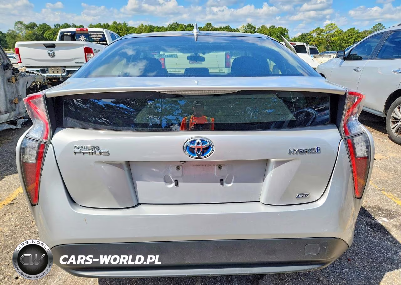 2016 Toyota Prius Two Eco VIN:JTDKARFUXG3013142 - 6