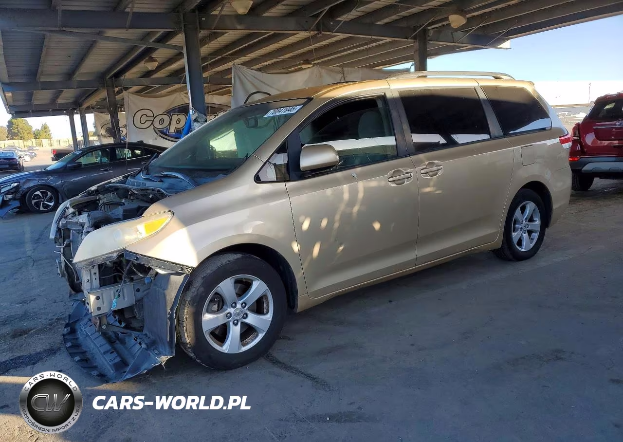 2011 Toyota Sienna Le VIN:5TDKK3DC3BS034345 - 1