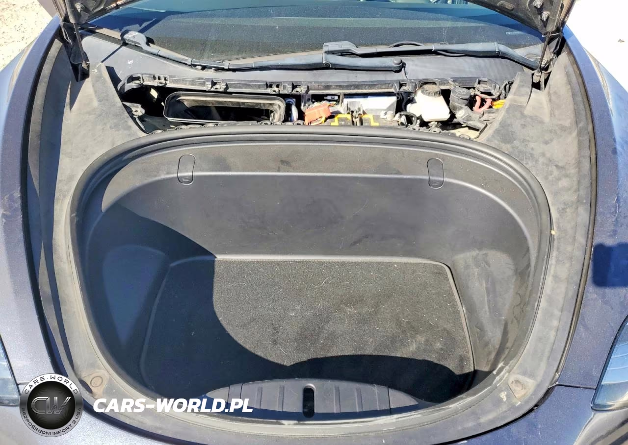 2018 Tesla Model 3 VIN:5YJ3E1EAXJF044550 - 11
