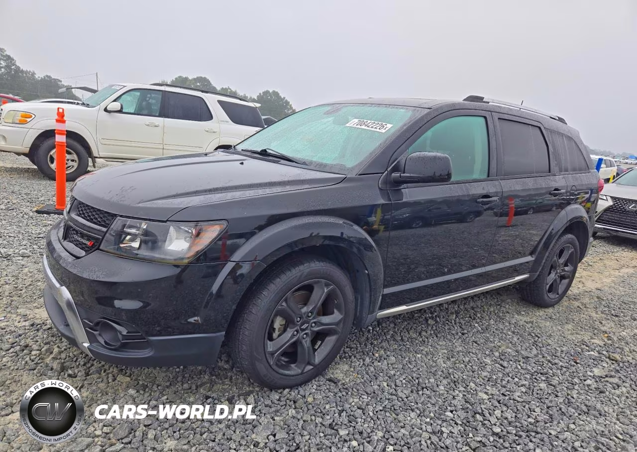 2018 Dodge Journey Crossroad VIN:3C4PDDGG5JT504450 - 1
