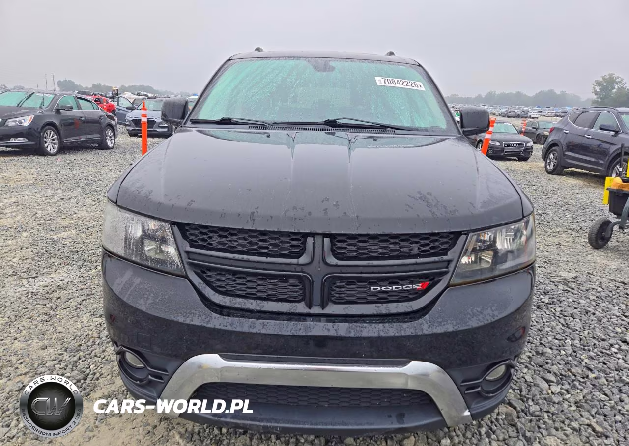 2018 Dodge Journey Crossroad VIN:3C4PDDGG5JT504450 - 5